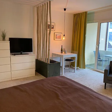 Auf Halbinsel In Direkter Ufernaehe Scheid (Waldeck-Frankenberg)