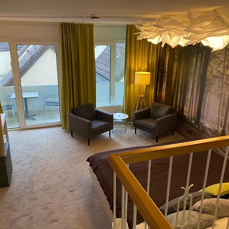 Appartement Auf Halbinsel In Direkter Ufernaehe *